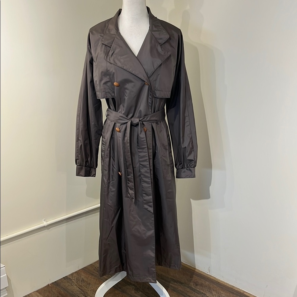 Timeless Gray Trench Coat with A-Line Silhouette and Belt
